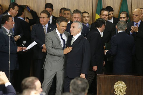 "A delação dos donos da JBS vem pôr fim a um dos mais obscuros momentos políticos de nossa história. Restou desmoralizado todo o governo Temer, o Supremo Tribunal Federal que foi incapaz de impedir os atos de Eduardo Cunha e a operação Lava Jato que terá agora que lidar, fatalmente, com aqueles a quem tanto tentou proteger", escreve o economista Carlos Fernandes, no Diário do Centro do Mundo