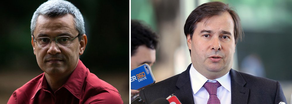 "Os partidários da deposição de Dilma Rousseff decidiram entregar a Presidência a Temer para não correr o risco da antecipação das eleições diretas previstas para outubro de 2018 (...). Desenvolve-se manobra semelhante, mudando circunstâncias e nomes, para impedir o pronunciamento dos cidadãos nas urnas", analisa o jornalista