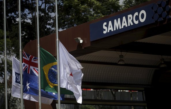 A prefeitura de Santa Bárbara, em Minas, deverá emitir em 10 dias um documento dizendo se as estruturas da Samarco na cidade estão ou não em conformidade com a legislação municipal de uso e ocupação do solo;  prazo foi determinado em decisão liminar do TJMG, atendendo a um pedido da mineradora; as cartas de conformidade estão entre os pré-requisitos para que a Samarco possa voltar a produzir; elas devem ser fornecidas por todos os municípios envolvidos em sua cadeia de produção
