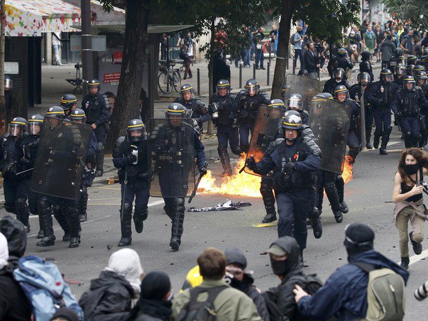 Temer desenterrou um recurso extremo utilizado no golpe militar de 64 não para garantir a ordem pública, mas o próprio sossego, rompido por 12 pedidos de impeachment