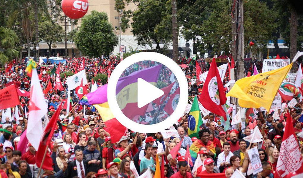 Curitiba recebe milhares de manifestantes nesta quarta-feira 10, instantes antes do depoimento do ex-presidente Luiz Inácio Lula da Silva ao juiz Sergio Moro na Operação Lava Jato; nesta manhã, o ministro do Superior Tribunal de Justiça (STJ) Félix Fischer negou dois pedidos de liminar impetrados pela defesa do ex-presidente Luiz Inácio Lula da Silva, mantendo o depoimento desta tarde do petista ao juiz Sérgio Moro em Curitiba