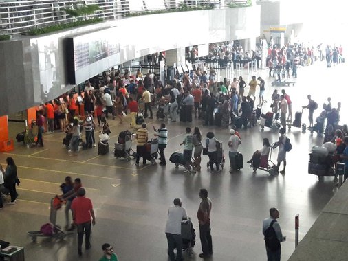O Programa Estadual de Proteção e Defesa do Consumidor (DECON), com o apoio da Comissão de Defesa do Consumidor da OAB Ceará e do Instituto de Pesos  Medidas de Fortaleza realiza blitz, nesta sexta-feira (28/07), das 8h30 às 14 horas, no Aeroporto Internacional Pinto Martins para a fiscalizar a cobrança de bagagem pelas companhias aéreas e orientar s consumidores
 