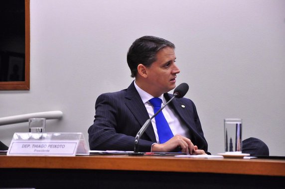 Com o objetivo de inserir de forma efetiva o debate sobre Economia Digital e Colaborativa no Congresso Nacional, será lançada nesta quarta-feira, às 17 horas, no Salão Nobre da Câmara dos Deputados, a Frente Parlamentar Mista de Economia Digital e Colaborativa; “Temos que dar o espaço necessário no debate nacional a esse tema tão relevante e que faz parte do cotidiano de todos nós. Mas é fundamental o foco naquilo que a sociedade espera e que pode ser favorável a ela”, destaca o presidente da frente, deputado federal Thiago Peixoto (PSD-GO)