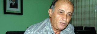 O presidente reeleito do PMDB-TO, Derval de Paiva, criticou a senadora Kátia Abreu (PMDB-TO), que vem tendo uma relação amistosa desde 2014, quando se desentendeu com o grupo do governador do Tocantins, Marcelo Miranda, por disputa de espaço no governo; “Vem aquela desvairada e rompe com o partido. Deseducada é ela! Incapaz de compreender o partido. Nos criou uma enorme dificuldade”, disse Paiva