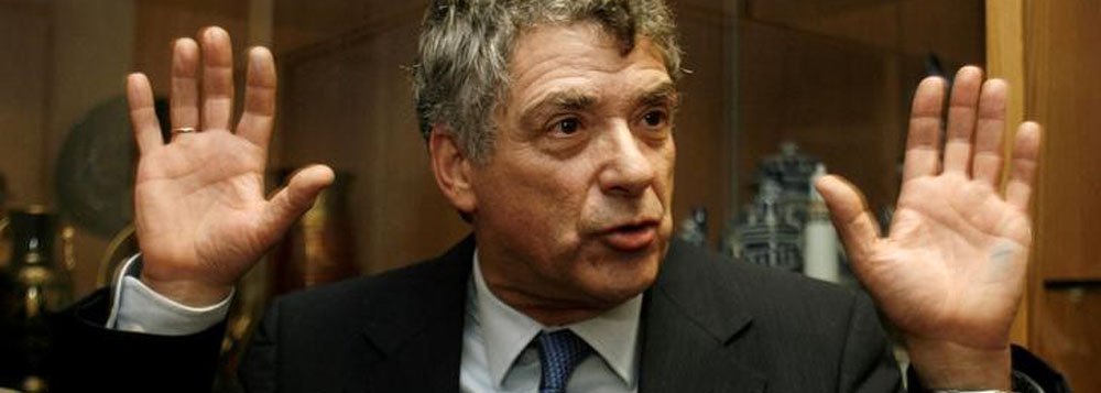 Presidente da federação espanhola de futebol, Ángel María Villar, em Lisboa 19/01/2009 REUTERS/Nacho Doce