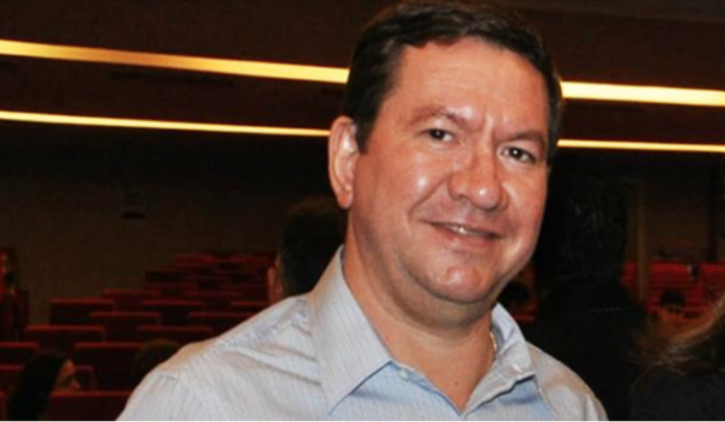 As tuneladores que serão utilizadas na construção dos túneis da Linha Leste do metrô de Fortaleza terão sua montagem iniciada, informou o secretário da Infraestrutura, Lucio Gomes. “Nós vamos antecipar uma etapa que estava prevista no contrato da obra. Quando forem reiniciadas as obras da Linha Leste, esse item será suprimido da planilha de custos da empreiteira”, afirmou. Os serviços serão realizados pela empresa norte-americana The Robbins Company, fabricante das tuneladoras, e estão orçados em US$ 8,76 milhões