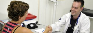 A chegada de sete profissionais para integrar o Programa Mais Médicos no Piauí está prevista para esta terça-feira (25), no aeroporto Senador Petrônio Portella, em Teresina; chegando ao Piauí, serão conduzidos para atuarem em seis municípios; o Piauí conta com 352 médicos do Programa Mais Médicos