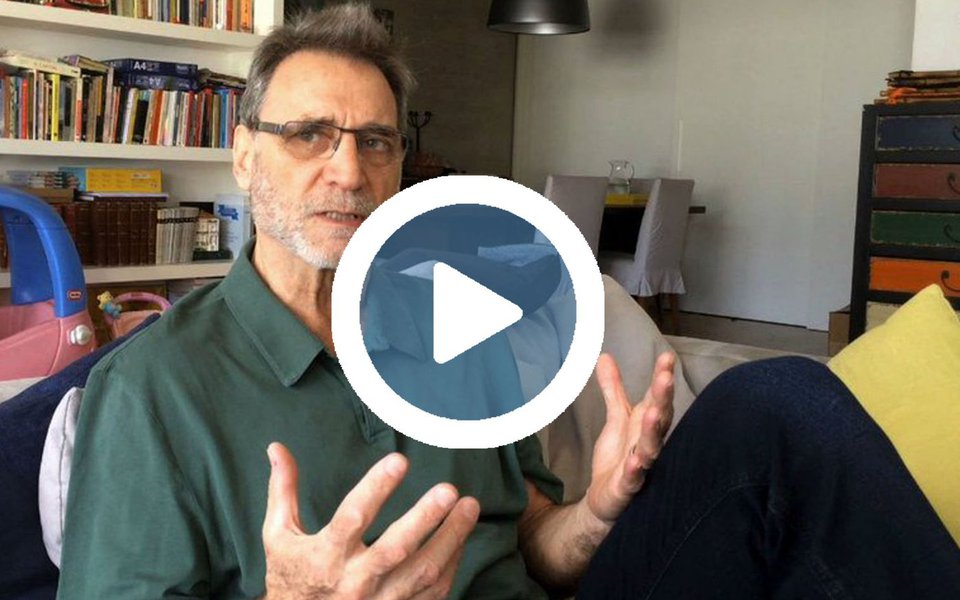 "A reforma da Previdência proposta pelo governo quer que você trabalhe e morra sem se aposentar", diz o ator da Globo, no primeiro dos dez vídeos gravados para alertar a população sobre a retirada de direitos na mudança de regras da aposentadoria proposta pelo governo Temer; assista ao primeiro