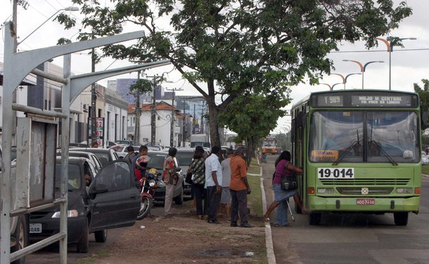 Dados do Sindicato dos Rodoviários alertam para o aumento de número de assaltos a ônibus em São Luís este ano; no ano passado, com 604 investidas, a média era de uma por dia; em 2017 são duas por dia; já são 141 crimes nos meses de janeiro e fevereiro
 
