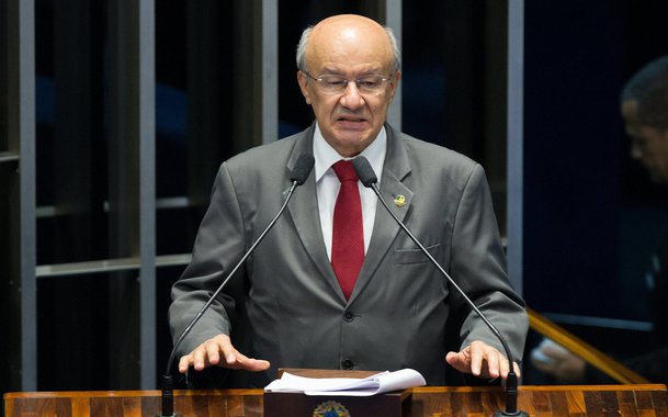 O senador José Pimentel integrará, na condição de suplente, a comissão que investigará as contas previdenciárias. Segundo Pimentel, a CPI tem papel fundamental, no momento em que o governo Temer usa o argumento do déficit nas contas para promover uma reforma que prejudica todos os trabalhadores brasileiros, especialmente os mais pobres