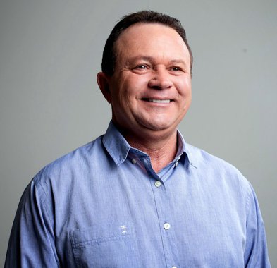 “Foi um momento muito importante porque essa recondução nossa à presidência do partido deixa em mim uma satisfação grande pelo reconhecimento ao que vem sido desenvolvido pelo PSDB maranhense nos últimos anos. É um voto de confiança que foi dado a mim, mais uma vez, e eu me sinto com uma responsabilidade muito maior para continuar trabalhando no fortalecimento do nosso partido”, declarou Carlos Brandão, presidente reeleito do PSDB-MA; governador Flávio Dino esteve presente no evento; “É de minha vontade que o PSDB continue compondo chapa majoritária com o PCdoB”, disse