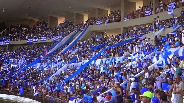 Campeão Brasileiro da série C, o título do CSA sobre o Fortaleza motivou os principais políticos alagoanos a parabenizarem, nas redes sociais, a conquista do time alagoano; casos dos senadores Renan Calheiros (PMDB) e Fernando Collor (PTC), além de deputados federais e ministros