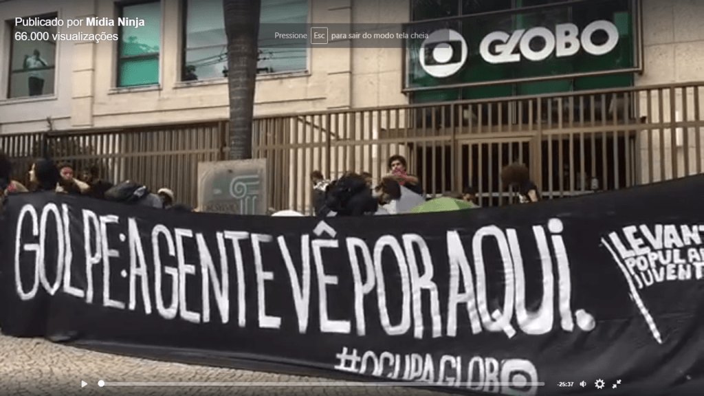 O movimento Levante Popular da Juventude afirma ter ocupado as sedes da Globo em São Paulo e em Brasília no fim de semana para denunciar o "pacto criminoso entre a quadrilha de Temer e a Rede Globo, que conduzem a implementação do programa neoliberal que está destruindo o Brasil. Ocupamos a Globo para denunciar o papel nefasto que essa empresa de comunicação exerce sobre nossa democracia, ontem e hoje"; o grupo ressalta que os dois golpes no Brasil "foram viabilizados através da participação decisiva das organizações Globo"