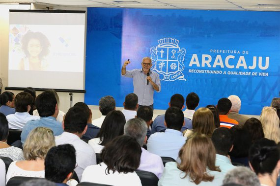 Para o prefeito de Aracaju, Edvaldo Nogueira (PCdoB), o Planejamento Estratégico de Aracaju é inovador: “são cinco os elementos diferenciais do nosso Planejamento Estratégico - a precisão no diagnóstico, a periodização do projeto, o foco, a coragem para inovar; e a participação coletiva; de acordo com o prefeito da capital sergipana, esse será o marco da gestão