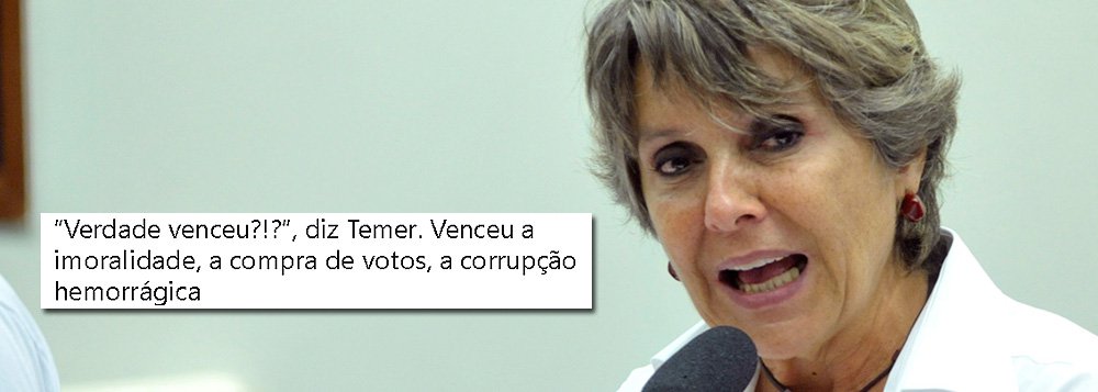 Deputada federal Érika Kokay (PT-DF) contestou a declaração de Michel Temer, que disse aos deputados que "a verdade venceu" após a votação que derrubou a segunda denúncia contra ele; "A verdade venceu? Venceu a imoralidade, a compra de votos, a corrupção hemorrágica", disse a parlamentar