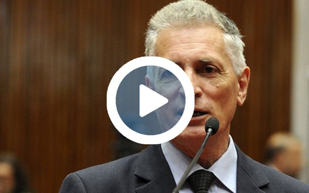 Deputado estadual Rogerio Correia (PT-MG) enaltece a gravidade da denúncia contra Michel Temer e contra o senador Aécio Neves (PSDB-MG), "principal responsável pelo golpe no Brasil", e diz que "a crise política no Brasil chegou ao extremo"; ele pede eleições diretas, para que o substituto de Temer seja escolhido pelo povo; assista