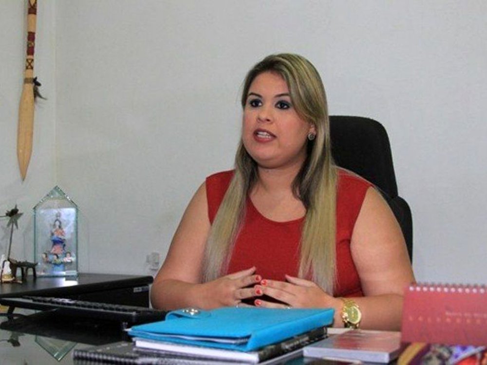 Ex-prefeita de Piranhas, no Sertão de Alagoas, a secretária Estadual de Cultura, Mellina Freitas, será julgada pela justiça federal por improbidade administrativa; ela teria deixado de prestar contas de um convênio assinado com a Fundação Nacional de Saúde (Funasa) para construção de habitações para prevenção da Doença de Chagas