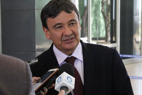 O governador Wellington Dias participou,  de audiência no STF em Brasília, com o governador da Bahia, Rui Costa, e a presidente da Corte, ministra Cármem Lúcia; ambos trataram de pautas como o Salário-Educação e reajuste dos depósitos judiciais; "Aqui discutimos sobre a ação direta de constitucionalidade em relação à fórmula de aplicação do Salário-Educação. Com isso, temos uma expectativa de corrigir uma injustiça de longa data e fazer com que todos os recursos da educação sejam partilhados com estados e municípios pela regra do número de alunos", destacou o governador do Piauí