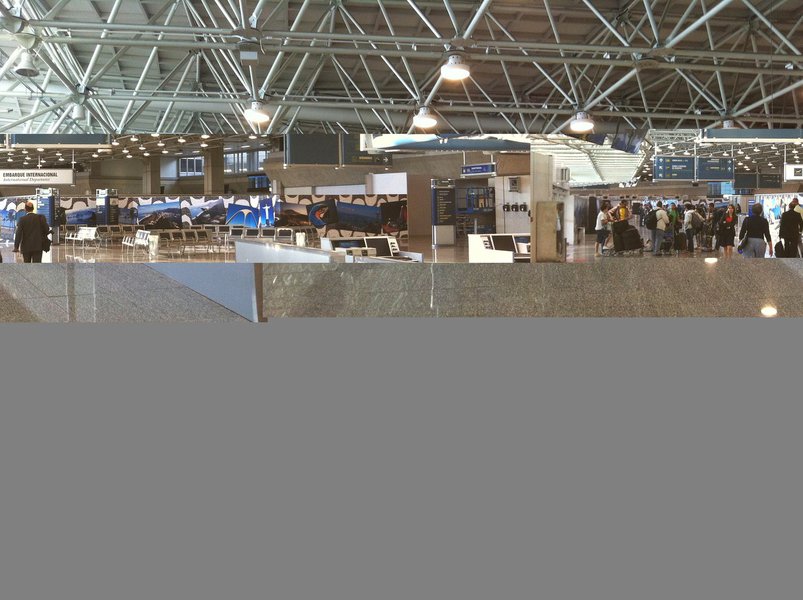 A Agência Nacional de Aviação Civil (Anac) já publicou os novos preços para embarque doméstico de passageiros e também para voos internacionais a partir do aeroporto do Galeão; a ANAC explicou que os reajustes foram calculados tendo como base a inflação acumulada entre abril de 2016 e o mesmo mês deste ano; aumento também atinge o aeroporto de Confins, em Minas Gerais