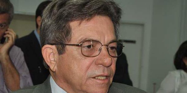 Está no Diário Oficial da União desta segunda-feira, 14, a nomeação do ex-secretário estadual de Transportes, Avelino Neiva, como o novo presidente da Companhia de Desenvolvimento dos Vales dos rios São Francisco e Parnaíba (Codevasf); Avelino é uma nomeação do deputado federal Heráclito Fortes (PSB); a data da nomeação é da última sexta-feira (11); a então presidente Kênia Regia Anesenko Marcelino foi exonerada