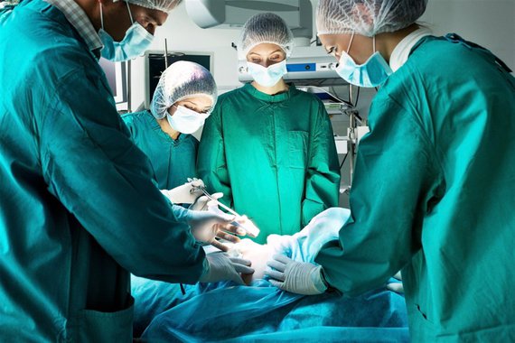 Convênio entre a Prefeitura de Fortaleza e o Hospital Fernandes Távora será assinado nesta segunda (18), pelo prefeito Roberto Cláudio (PDT). A unidade hospitalar disponibilizará 40 leitos de retaguarda ao IJF, tendo como perfil o atendimento aos pacientes com lesões traumatológicas de média complexidade. O objetivo é dinamizar o tratamento clínico e cirúrgico das vítimas