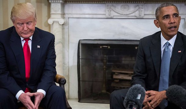 Casa Branca pediu neste domingo ao Congresso norte-americano que examine se a administração do ex-presidente Barack Obama abusou de sua "autoridade investigativa" executiva durante a campanha de 2016, como parte da investigação do Congresso em andamento sobre a influência da Rússia nas eleição presidencial; pedido veio um dia depois que o presidente Donald Trump alegou, sem evidência de apoio, que o então presidente Obama ordenou uma escuta telefônica na Trump Tower, em Nova York, que era então sede da campanha de Trump