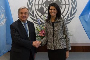 Na véspera do Dia Internacional da Mulher, o secretário-geral das Organização das Nações Unidas, António Guterres, ressaltou em um vídeo que o mundo está "imprevisível e caótico" e, nesse contexto, as mulheres e meninas têm seu direito reduzido; ele criticou duramente as estruturas da sociedade que propagam o machismo e alimentam o abismo de direitos e oportunidades entre homens e mulheres; assista