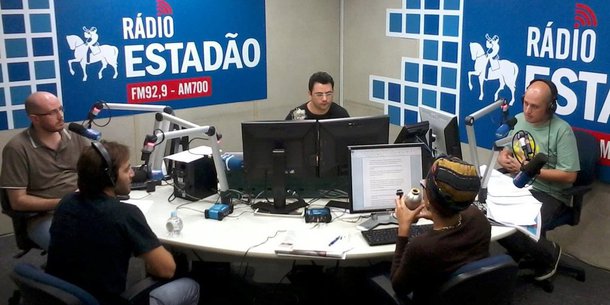 O Grupo Estado anunciou aos colaboradores que vai encerrar as atividades da Rádio Estadão (92,9 FM); em sua freqüência, a partir de 18 de março, passará a ser veiculado conteúdo da Comunidade Cristã Paz e Vida; ainda não há informações oficiais sobre demissões, mas segundo o comunicado, a Rádio Eldorado (107,3 FM), que também integra o grupo, passará a apresentar novos conteúdos jornalísticos em sua programação; é mais um sinal da crise na mídia tradicional, que nos últimos vem se notabilizando por realizar demissões em massa