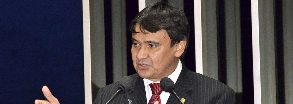 A principal nomeação do governador Wellington Dias é a do ex-prefeito Florentino Neto, que assume a Secretaria de Saúde em substituição a Francisco Costa; este comandará o Instituto de Águas, presidido atualmente por Hérbert Buenos Aires de Carvalho, que vai para Instituto de Terras do Piauí, dirigido atualmente por Regina Lourdes Carvalho de Araújo, no cargo há um ano