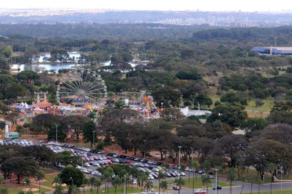 O Plano de Uso e Ocupação do Parque da Cidade Dona Sarah Kubitschek está aprovado pelo Conselho de Planejamento Territorial e Urbano do Distrito Federal (Conplan); o documento recebeu aval dos conselheiros; após publicação da ata no Diário Oficial do DF, o texto que orienta a gestão do espaço a longo prazo, com temas como a instalação de quiosques, pode ser sancionado na forma de decreto pelo governador Rodrigo Rollemberg