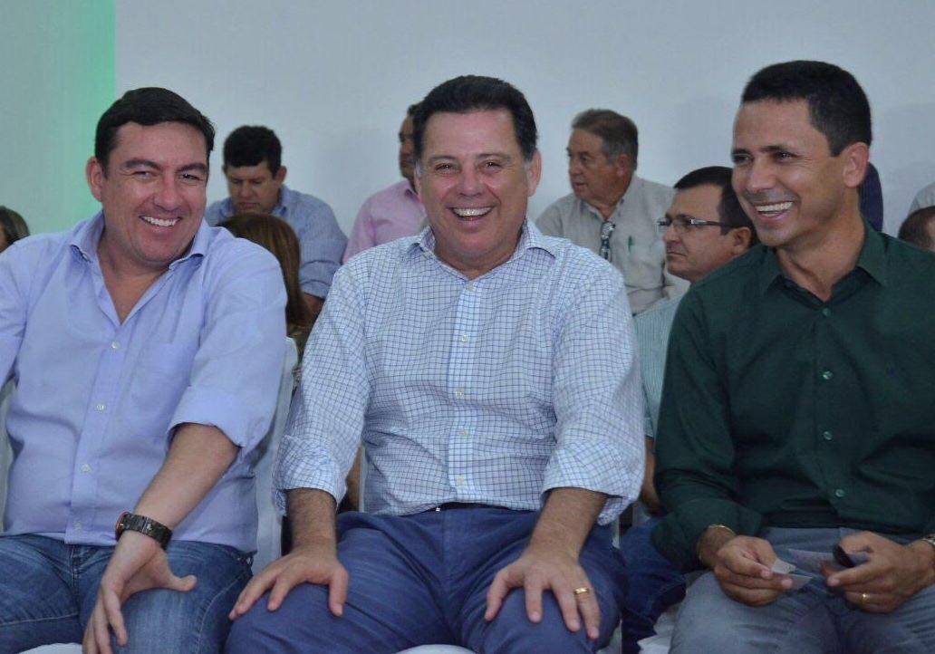 O governador Marconi Perillo (PSDB) voltou a destacar as qualidades do presidente da Assembleia Legislativa, José Vitti (PSDB), em evento do programa Goiás na Frente; segundo o chefe do Executivo, Vitti é revelação na política de Goiás; "É trabalhador, respeitado e tem nos ajudado muito na Assembleia Legislativa, que hoje vive um momento positivo"