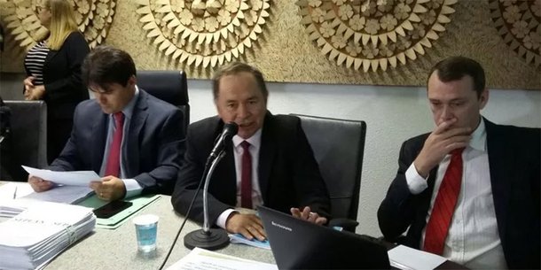 O secretário de Estado do Planejamento, Antônio Rodrigues Neto, mostrou otimismo com as finanças estaduais para 2018 em audiência pública na Comissão de Fiscalização e Controle, Finanças e Tributação da Assembleia Legislativa sobre a Proposta de Lei Orçamentária para o próximo ano; Antonio Neto afirmou que a PLOA/2018 prevê maior crescimento de recursos para os setores de segurança e saúde do Estado que receberão, respectivamente, R$ 670,4 milhões e R$ 811 milhões