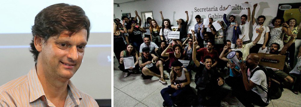 "Fora, Sturm", diz faixa pendurada no prédio da Secretaria de Cultura da Prefeitura de São Paulo, dois dias depois de o secretário André Sturm ter ameaçado um agente cultural durante uma reunião; integrantes da Frente Única Pela Cultura (FUC) ocuparam o prédio e informam que só deixarão o local após sua renúncia
