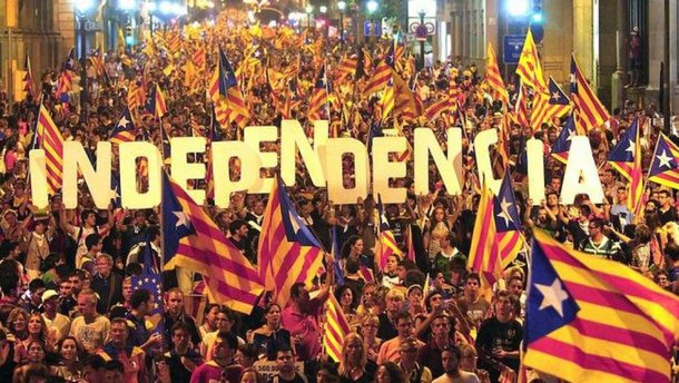 Com mandado judicial, a Guarda Civil da Espanha já interditou mais de 140 sites que divulgar informações sobre o referendo do próximo domingo, dia 1º de outubro, anunciou o Ministério do Interior; a consulta popular de domingo questionará se a população da Catalunha quer ou não a independência da Espanha; o governo central se opõe à iniciativa e adota medidas para impedir sua realização – as autoridades chegaram a prender catorze integrantes do governo catalão, entre eles um funcionário de alto escalão