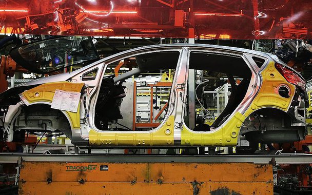 Unidade de Ford de São Bernardo do Campo demitiu 364 trabalhadores nesta sexta-feira, 11; grupo estava com contratos suspensos há pelo menos cinco meses, o chamado lay-off, e começou a receber ontem os telegramas de dispensa; a unidade produz o modelo Fiesta e caminhões e emprega, ao todo, cerca de 3,4 mil funcionários