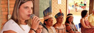 Articulador número 1 do governo, Brito Miranda, pai do governador do Tocantins, Marcelo Miranda, avalia a vice-governadora Cláudia Lelis (PV) como melhor opção para disputar o executivo estadual, caso o senador Vicentino Alves (PR) não seja candidato Palácio do Araguaia; segundo articuladores do governo, apesar da amargar a rejeição da administração estadual, Cláudia estaria com maior disposição para comandar uma frente e competir com outros nomes como a senadora Kátia Abreu (PMDB) e o prefeito de Palmas, Carlos Amastha (PSB). E poderia dar um ar de renovação a política tradicional de Marcelo e Vicentinho