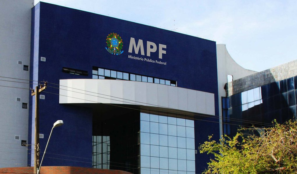 MPF denunciou 31 pessoas acusadas de participar do esquema que desviou R$ 21 milhões por meio da Lei Rouanet; acusados de participar das fraudes descobertas pela Operação Boca Livre, deflagrada em junho de 2016, pela Polícia Federal (PF) devem responder pelos crimes de organização criminosa, estelionato contra a União e falsidade ideológica