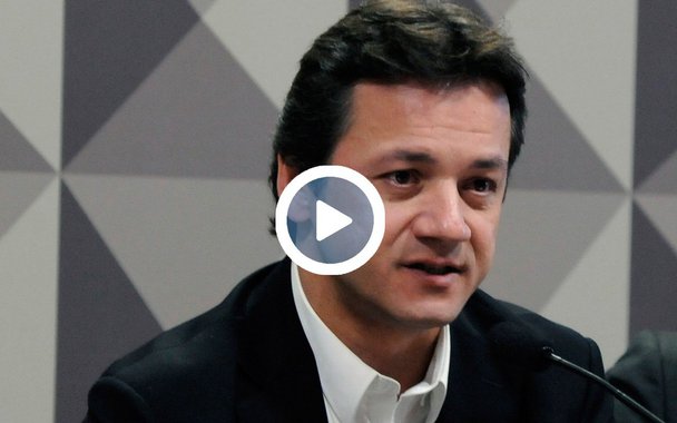 "Estamos vendo colaboradores sendo punidos e perseguidos pelas verdades que disseram. Isso fez o Brasil se olhar no espelho, mas como ele não gostou do que viu, temos delatores presos e delatados soltos", declarou o empresário Wesley Batista, um dos controladores do grupo J&amp;F, em reunião conjunta da CPMI da JBS e da CPI do BNDES; assista