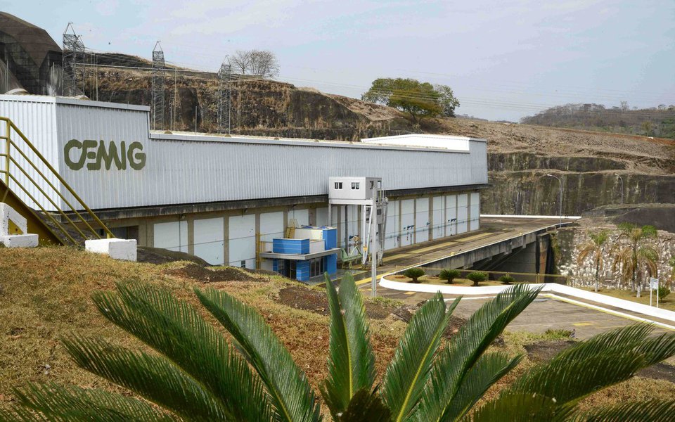 O governo de Michel Temer mira as quatro usinas da Cemig (Jaguara, Miranda, São Simão e Volta Grande), a Central de Abastecimento de Minas Gerais (Ceasa Minas), a Companhia de Armazéns e Silos do Estado de Minas Gerais (Casemg), e os 49% que a Infraero detém no Aeroporto de Confins