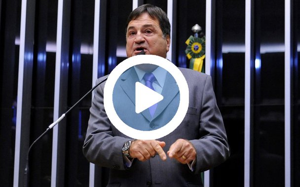 O deputado César Halum (PRB-TO) avisou que votará contra o chamado distritão, modelo pelo qual serão eleitos os mais votados para o parlamento a partir de 2018; "Sou contra o Distritão e mais contra ainda a esse fundo bilionário que tirará dinheiro público para investir em candidaturas. No Plenário trabalharei pela #coerência e #ética. O eleitor precisa ser respeitado", disse o parlamentar