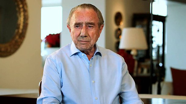 O conselho de administração da JBS escolheu José Batista Sobrinho, o 'Zé Mineiro' (foto), como novo diretor executivo da companhia. Ele vai substituir Wesley Batista, após a prisão do empresário na última quarta-feira; patriarca do grupo, Zé Mineiro vai permanecer no cargo até 2019. Wesley Batista Filho foi eleito como diretor estatutário; o nome de Zé Mineiro foi aprovado por unanimidade, mesmo pela conselheira do BNDES, Claudia Santos
