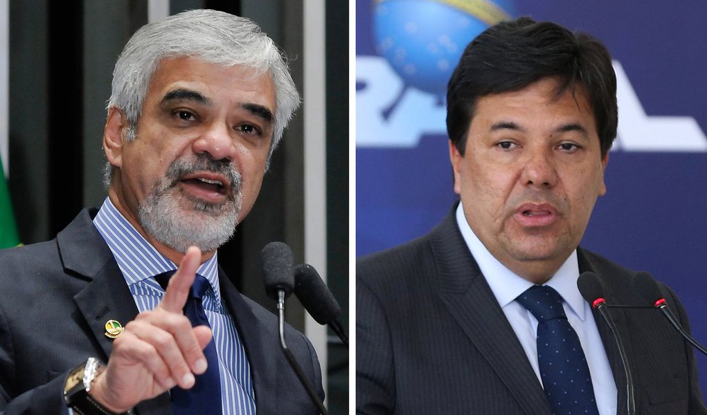 Líder da Oposição no Senado, Humberto Costa (PT-PE), pediu a convocação do Ministro da Educação, Mendonça Filho, no Congresso Nacional para explicar os cortes que está fazendo em políticas consideradas fundamentais para a educação brasileira, como o Ciência sem Fronteiras, o Fies e o ProUni; "Temos a obrigação de saber porque isso está ocorrendo e porque ele está passando a tesoura em todos os projetos exitosos da área e reduzindo sensivelmente os investimentos em algo tão essencial para o nosso futuro como a educação", disse o parlamentar