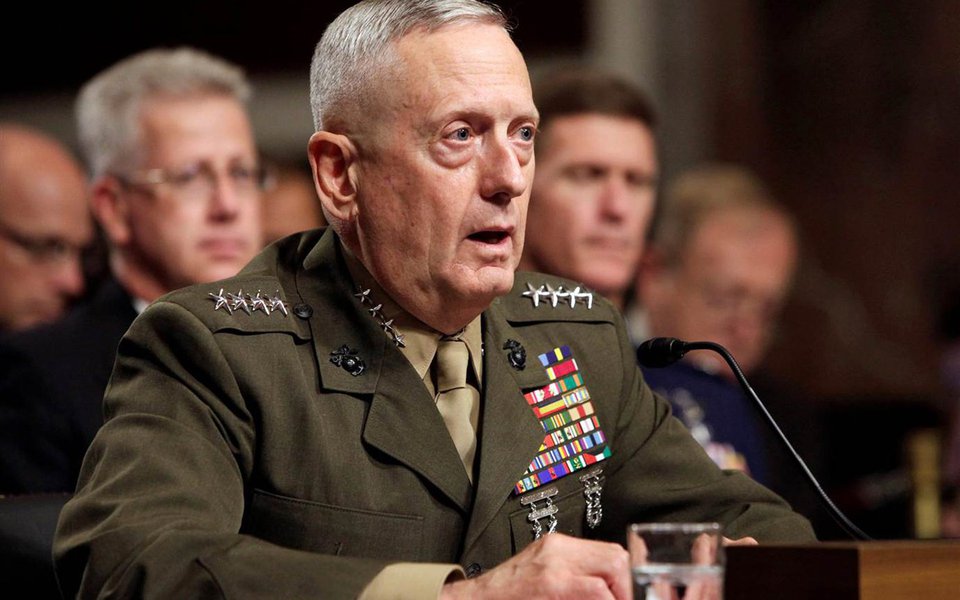 Toda ameaça para os Estados Unidos ou aos seus aliados terá uma "resposta massiva", disse o secretário de Defesa do país, Jim Mattis, após reunião com o presidente dos EUA, Donald Trump, e o vice-presidente, Mike Pence, dedicada ao mais recente teste nuclear da Coreia do Norte. "Contamos com muitas opções militares e o presidente [Trump] queria ser informado sobre cada uma delas. Deixamos claro que temos a capacidade de nos defender, bem como de defender os nossos aliados — Coreia do Sul e Japão — de qualquer ataque", disse"