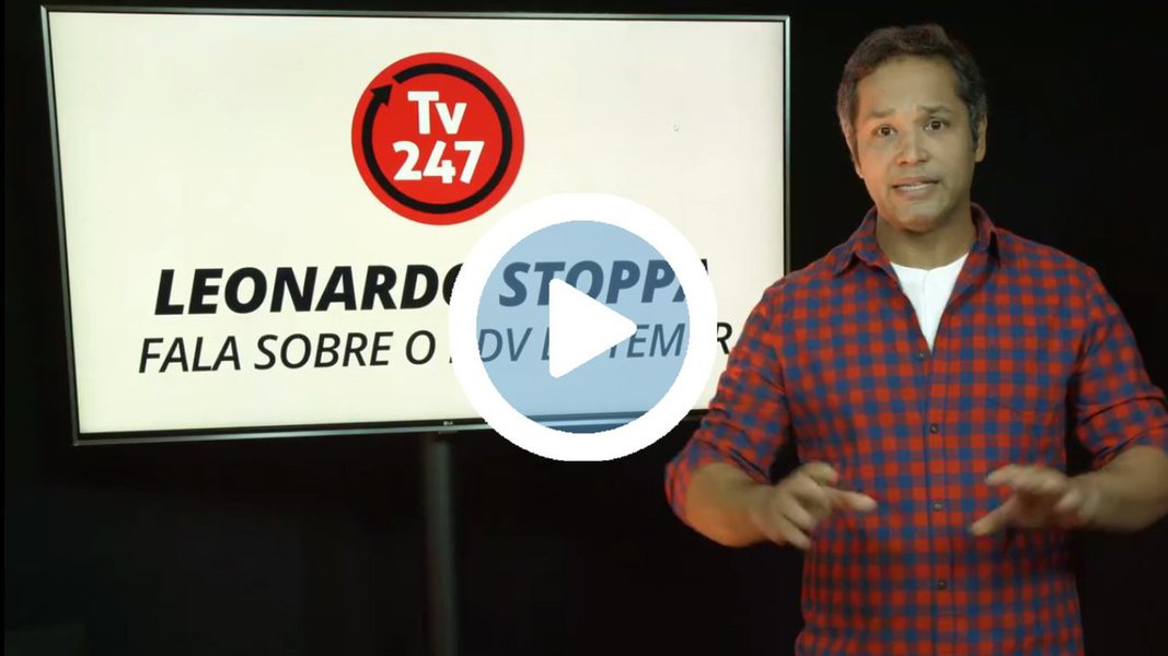 Jornalista Leonardo Stoppa estreou nesta terça-feira, 8, no estúdio TV 247 e repercutiu a sugestão da deputada federal Jandira Feghali (PCdoB-RJ), que sugeriu a Michel Temer a adesão ao Plano de Demissão Voluntária que seu governo ofereceu aos servidores públicos federais; "A gente sabe que o maior entrave da economia do País é o próprio Michel Temer", diz Stoppa; "Afinal de contas, se o Temer sair, a gente acaba de vez com esse conflito que estamos tendo entre direita e esquerda, um conflito social que está repercutindo muito na economia e que sem dúvida está destruindo a política nacional", diz