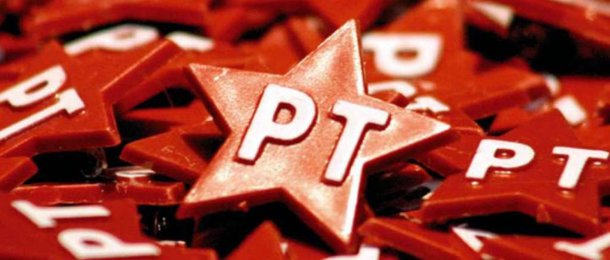 Uma perícia criminalística do Departamento de Polícia Técnica, contratada pelo diretório estadual do PT, encontrou irregularidades nas assinaturas de eleitores que votaram nas eleições municipais da legenda em toda a Bahia no mês passado; mais de 100 recursos foram apresentados após o laudo; de acordo com a perícia, foram registrados casos semelhantes nas cidades de Nazaré, Gentio do Ouro, América Dourada, Uruçuca, Boa Vista do Tupim, Piatã, Aramari, Gandu, Prado e Ibipeba; nas cidades de Prado, Gentio do Ouro e Piatã, filiados já falecidos tiveram seus nomes assinados na lista de presença; disputam o comando da sigla o deputado federal Waldenor Pereira, a ex-prefeita de Uruçuca, Fernanda Silva e o atual presidente, Everaldo Anunciação