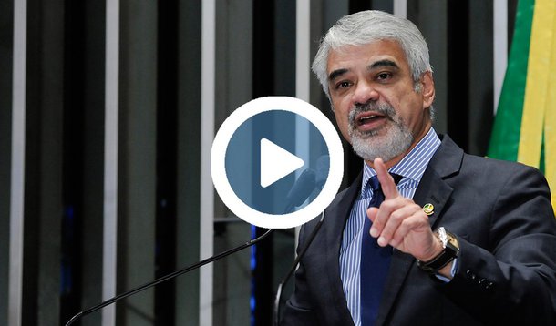 Líder da oposição no Senado, Humberto Costa (PT-PE) publicou um vídeo no Facebook condenando o golpe parlamentar que depôs Dilma Rousseff há exatamente um ano e destaca que hoje, "o principal mentor do golpe está preso. O principal beneficiário, acuado por graves denúncias. E, desde então, o país só anda pra trás. E a democracia não foi restaurada"; vídeo mostra como o impeachment foi desenhado para barrar as investigações da Lava Jato e levado adiante por uma série de parlamentares que acabaram enredados em casos de corrupção; assista