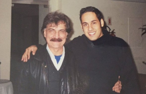 O violonista Diego Figueiredo foi o último músico a tocar com Belchior e revelou, em entrevista à EPTV, que ainda possui trabalhos inéditos de seu antigo mentor e afirma que irá analisar todo o material para saber se pode divulgá-lo aos fãs; segundo Diego, o último álbum com composições próprias lançado pelo cantor ainda em vida foi todo produzido em uma chácara na cidade de Franca (SP); Figueiredo acompanhou Belchior entre 2001 e 2007