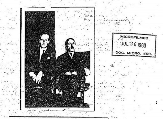 Uma fotografia de 1954 poderia dar credibilidade às teorias de que o líder nazista Adolf Hitler simulou o seu suicídio e fugiu para a América Latina, onde ele teria escondido sua identidade real sob o nome de Adolf Schrittelmayor; no meio da grande desclassificação dos documentos da CIA e do FBI relacionados ao assassinato do ex-presidente John F. Kennedy, o interesse em outras figuras históricas, figuras de documentos previamente desclassificados pelas agências de inteligência dos EUA, foi alimentado; assim, a atenção de vários meios de comunicação se concentrou em um arquivo da CIA que parece confirmar as teorias que Adolf Hitler fugiu para a América Latina após a Segunda Guerra Mundial