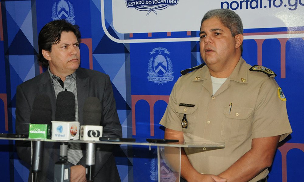 A declaração é do sub-secretário de Estado da Segurança Pública, Abzair Paniago; ele e o comandante-geral da PM-TO, coronel Glauber de Oliveira Santos, negaram haver um suposto desentendimento entre unidades das duas corporações na cidade de Paraíso do Tocantins; Paniago informou que o cumprimento de um mandado judicial contra dois militares, na cidade, está sob sigilo de justiça e, portanto, não poderia falar nada a respeito; mas ressaltou que não existe nenhuma disputa ou desentendimento entre as polícias Civil e Militar do estado