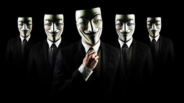 O 'algo' pós-democracia representativa tenderá a se configurar como democracia ocupativa, qual seja, como uma plataforma não-hierárquica e prático-decisória delineada pelas aglomeratividades horizontais, pelas participações espontâneo-instantâneas e pelas reivindicações pontuais